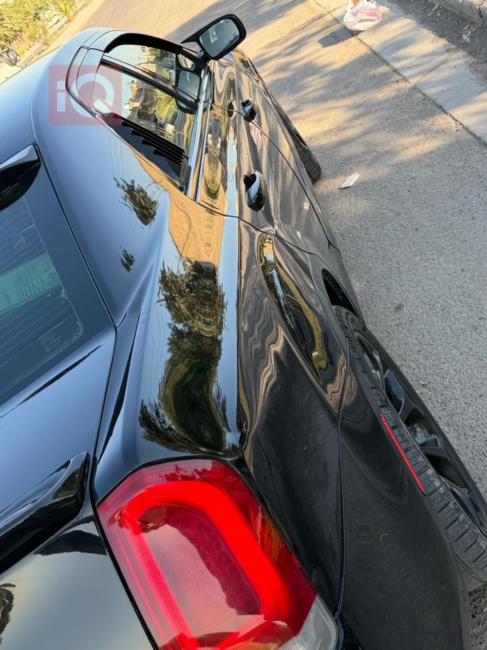 کرایسلەر 300